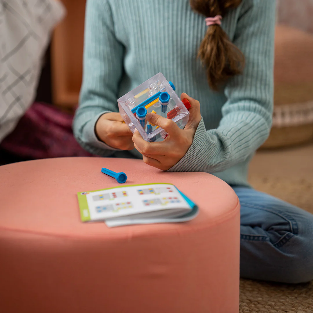 Criss Cross Cube 3D Puzzle Game - Brainteaser with 80 Challenges for Ages 8+ - Image 6