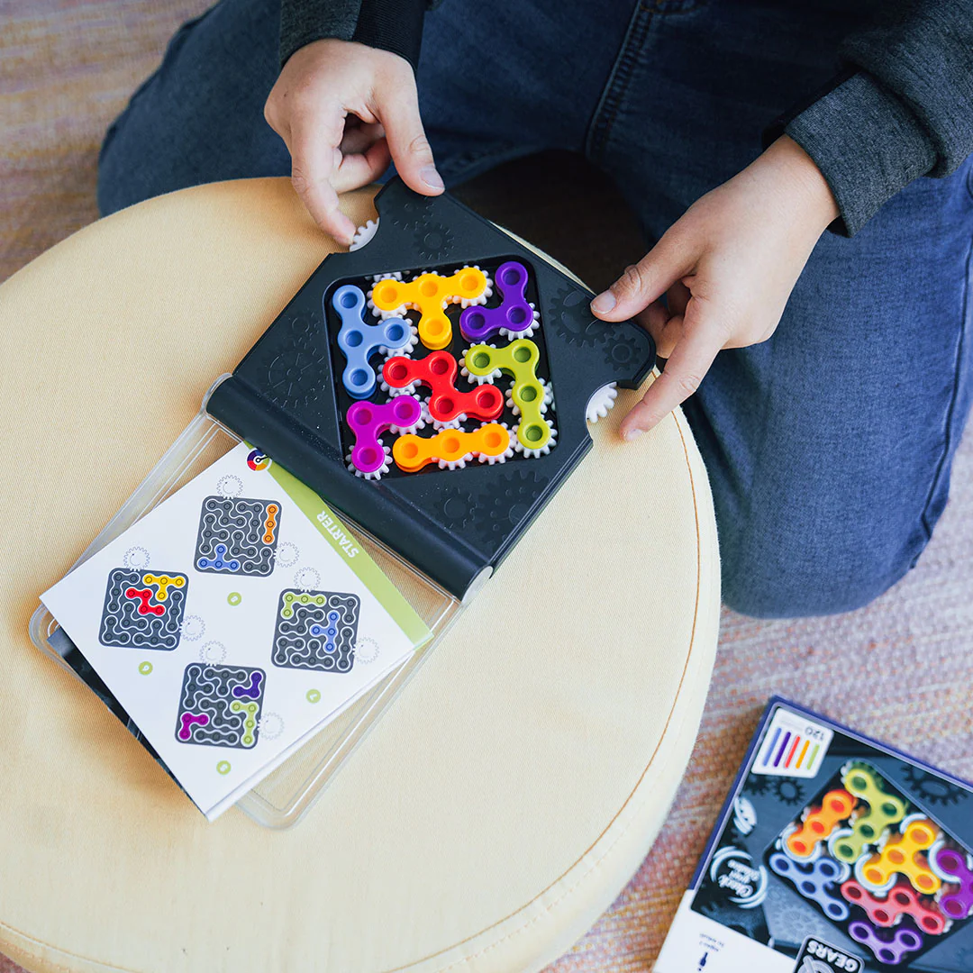 IQ Gears Travel-Friendly Dynamic Logic Game Featuring 120 Challenges for Ages 7+ - Image 9